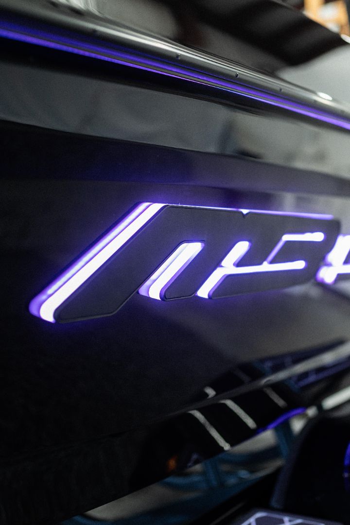 Logo Light